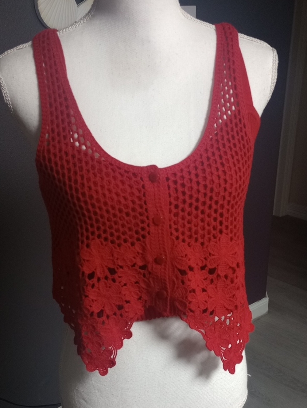 Lace-Hem Crochet Knit Tank Top - Red